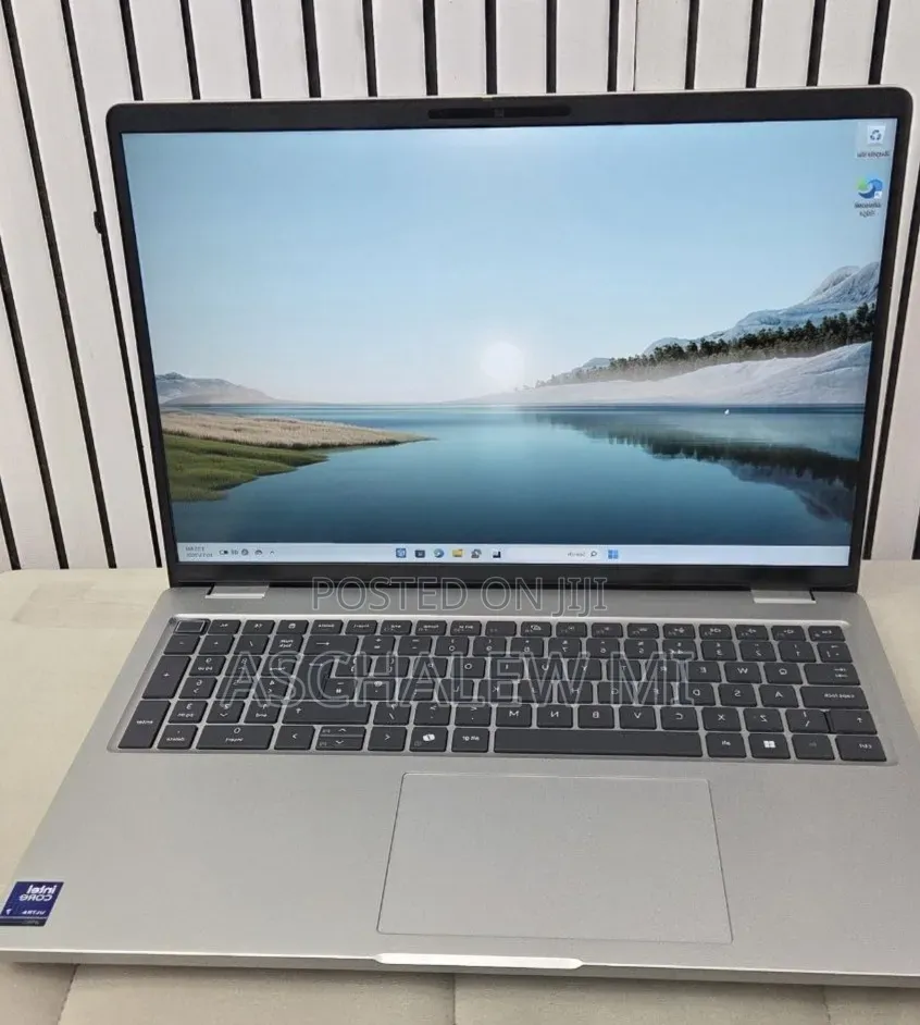 New Laptop Dell Pro 16 16GB Intel Core Ultra 7 SSD 512GB