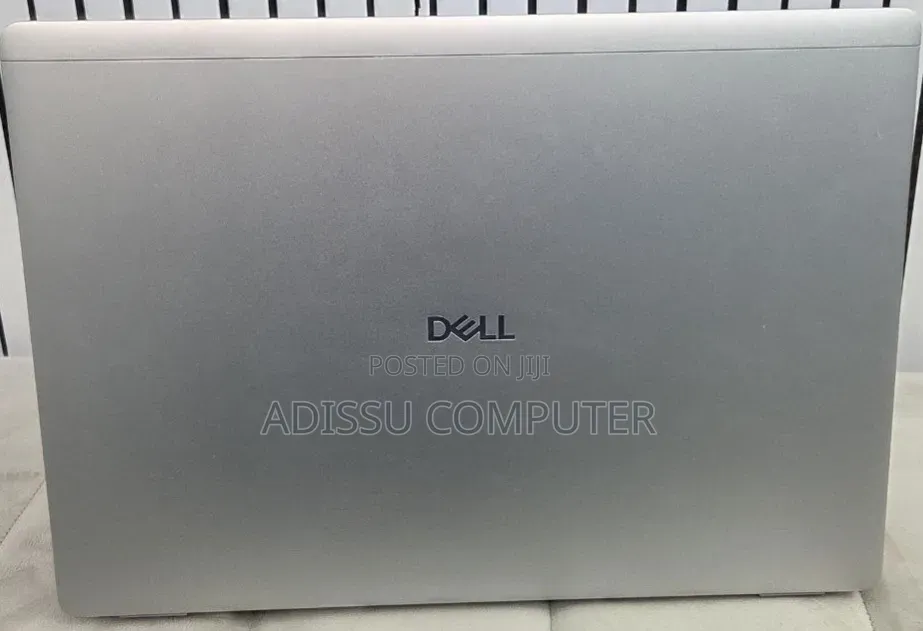 New Laptop Dell Pro 16 16GB Intel Core Ultra 7 SSD 512GB