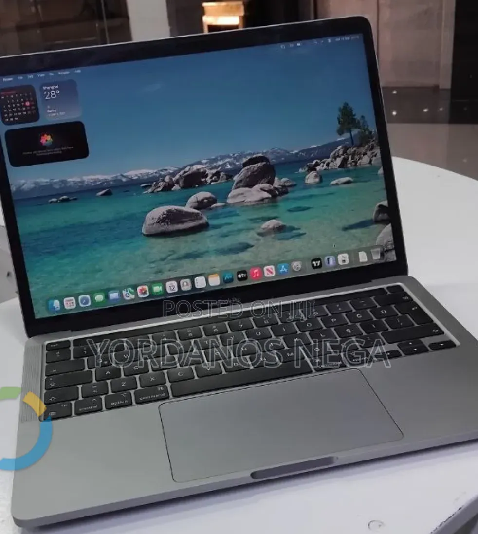 New Laptop Apple MacBook Pro 2021 M1 8GB Apple M1 SSD 256GB