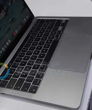 New Laptop Apple MacBook Pro 2021 M1 8GB Apple M1 SSD 256GB