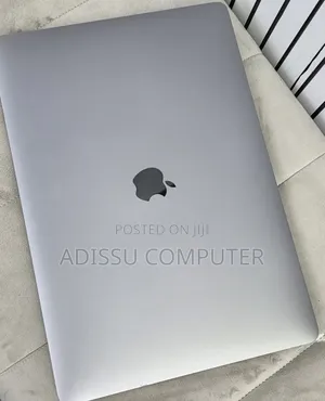 New Laptop Apple MacBook Pro 2019 16GB Intel Core i9 SSD 512GB