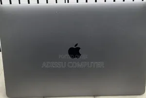 New Laptop Apple MacBook Pro 2019 16GB Intel Core i9 SSD 512GB