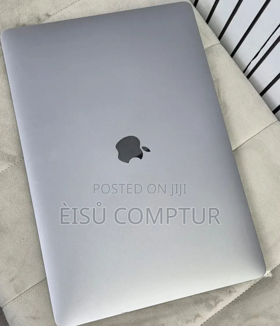 New Laptop Apple MacBook Pro 2019 16GB Intel Core i9 SSD 512GB