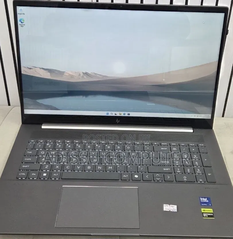 New Laptop HP Envy 17 16GB Intel Core Ultra 7 SSD 512GB