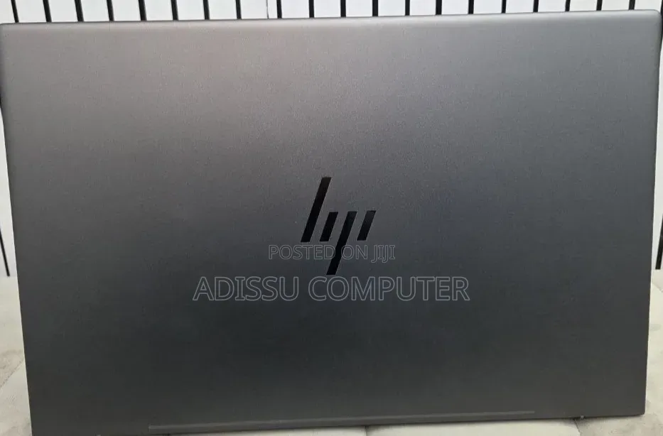 New Laptop HP Envy 17 16GB Intel Core Ultra 7 SSD 512GB