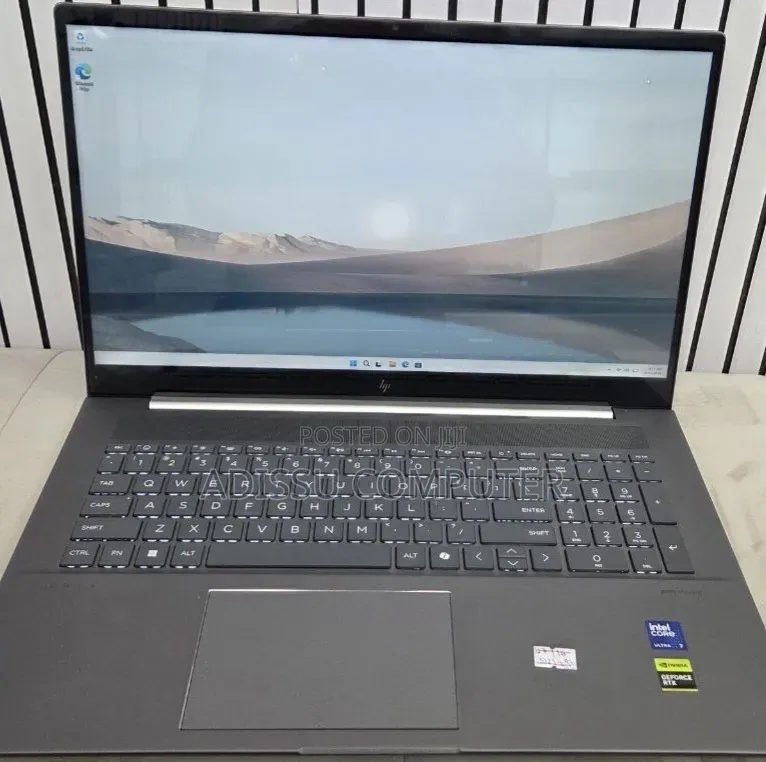 New Laptop HP Envy 17 16GB Intel Core Ultra 7 SSD 512GB