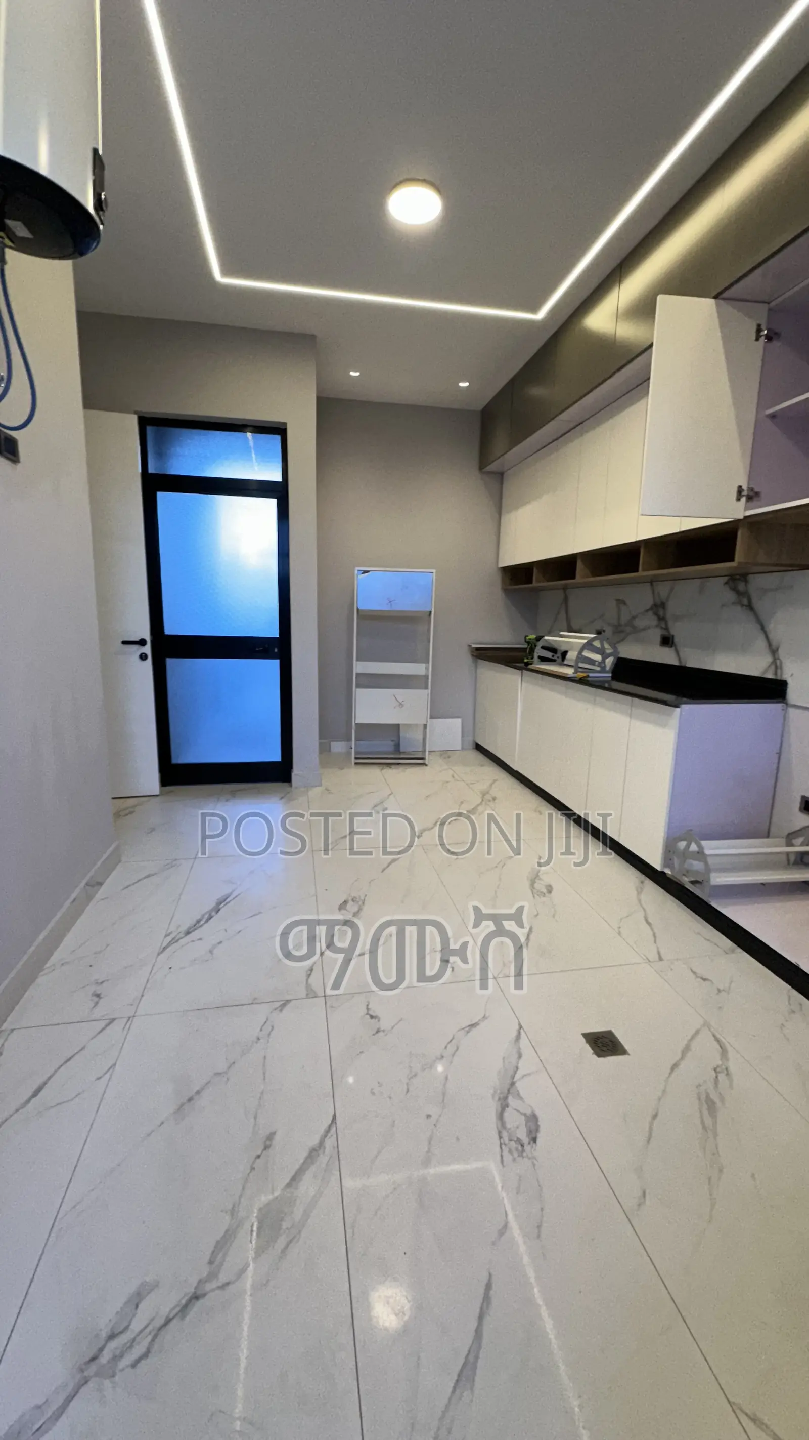 Furnished 7bdrm House in አያት ኮምፓውንደ, Bole for sale