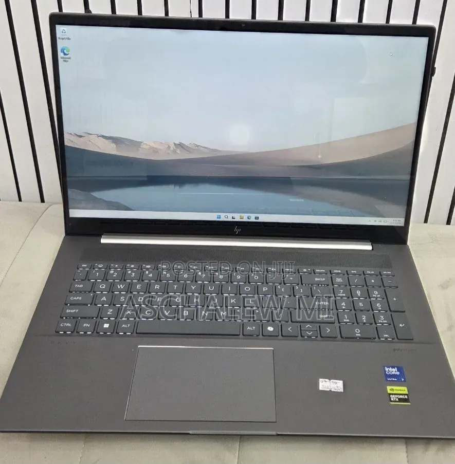 New Laptop HP Envy 17 16GB Intel Core Ultra 7 SSD 512GB
