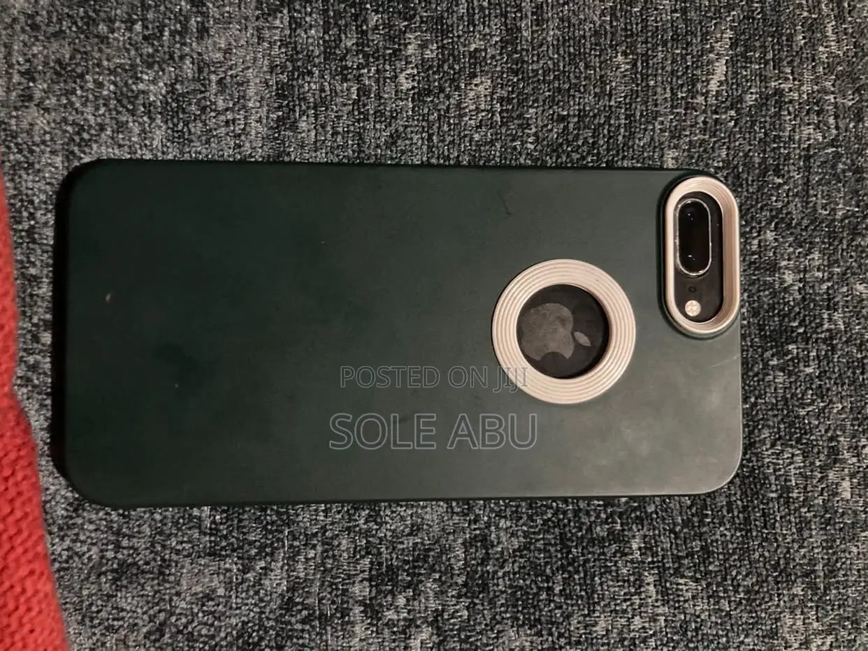 Apple iPhone 8 Plus 64 GB Black