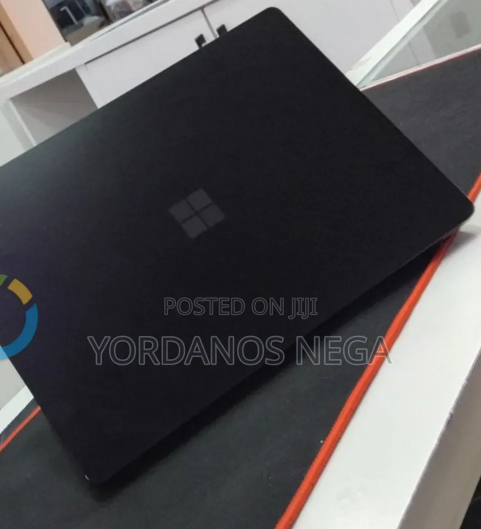New Laptop Microsoft Surface Laptop 5 16GB Intel Core i7 SSD 256GB