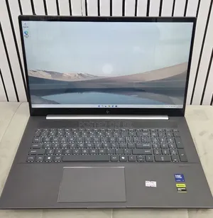 New Laptop HP Envy 17 16GB Intel Core Ultra 7 SSD 512GB