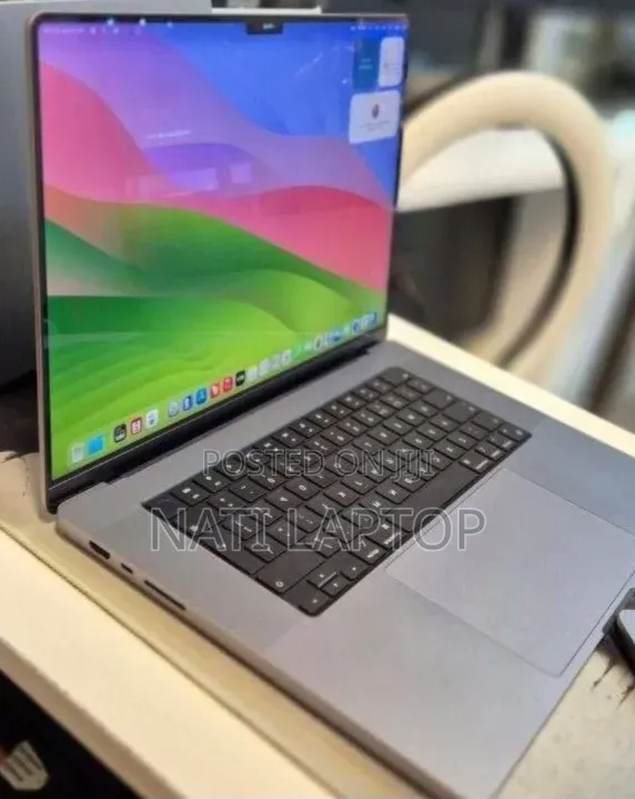 New Laptop Apple MacBook Pro 2021 M1 32GB Apple M1 Pro SSD 512GB