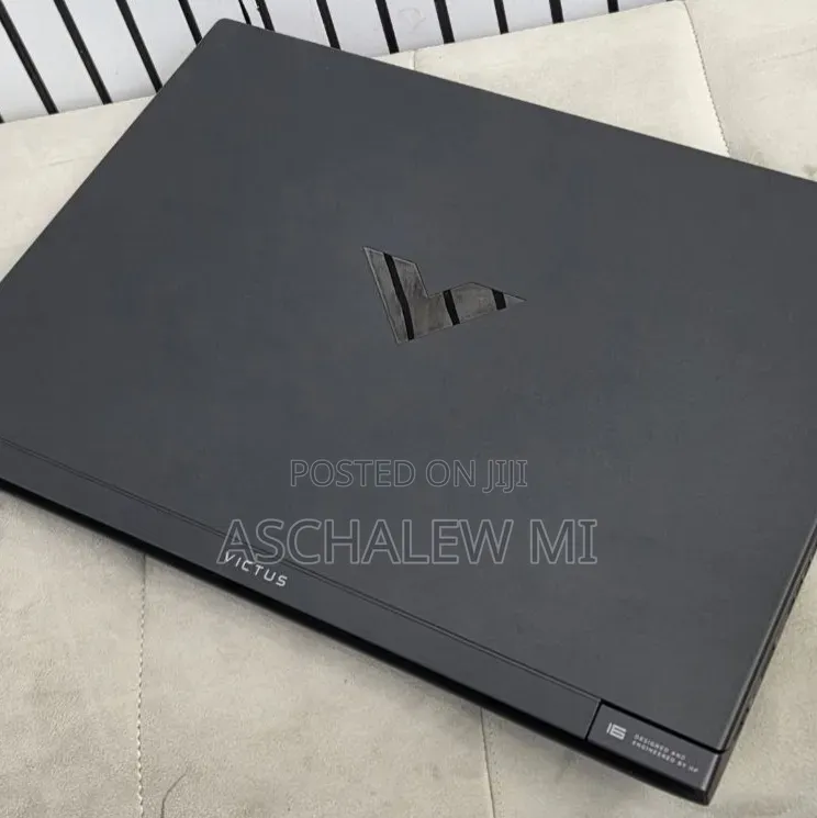 New Laptop HP Victus 16 16GB Intel Core i7 SSD 512GB