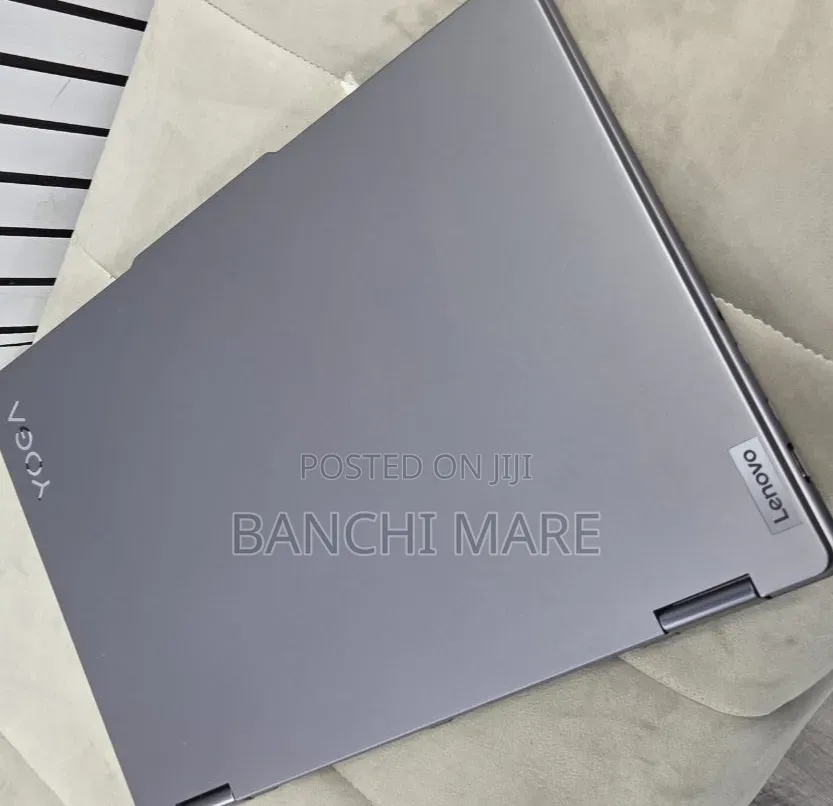 New Laptop Lenovo Yoga 7i 16GB AMD Ryzen 7 SSD 512GB