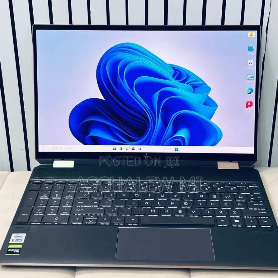 New Laptop HP Spectre X360 16GB Intel Core i7 SSD 512GB
