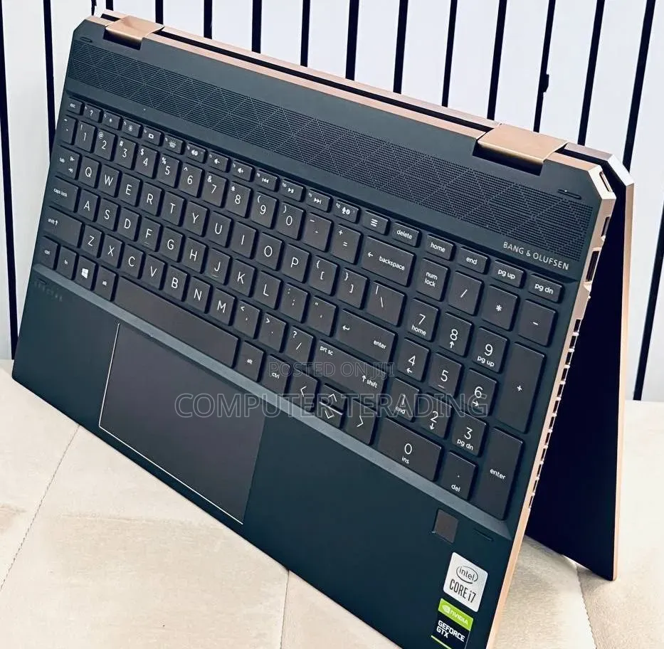 New Laptop HP Spectre 16GB Intel Core i7 SSD 512GB