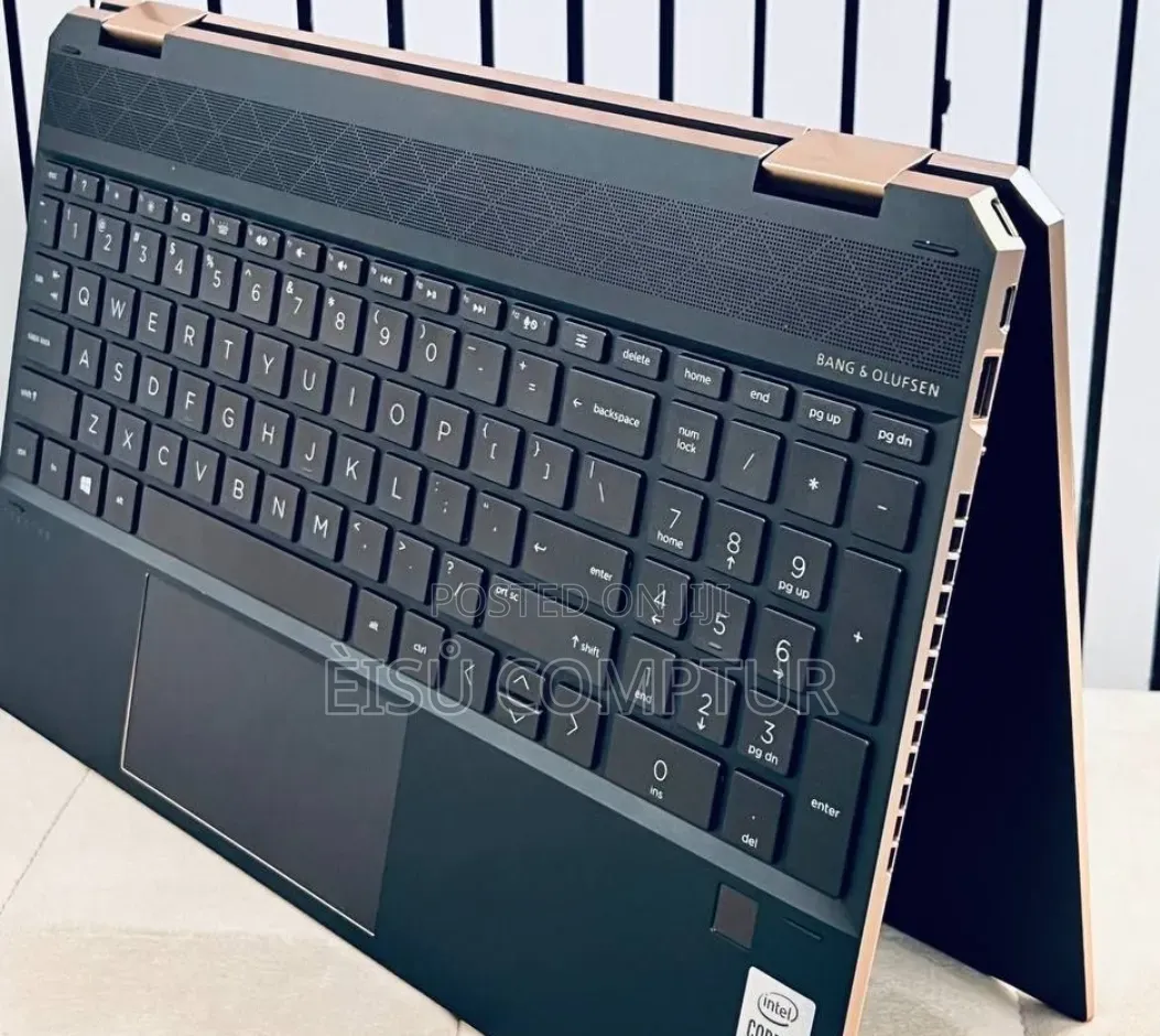 New Laptop HP Spectre 16GB Intel Core i7 SSD 1T