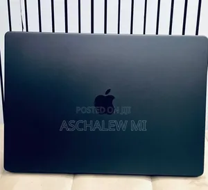 New Laptop Apple MacBook Pro 2023 M3 Pro 18GB Apple M3 Pro SSD 512GB