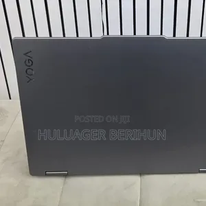 New Laptop Lenovo Yoga Slim 7 16GB AMD Ryzen 7 SSD 512GB