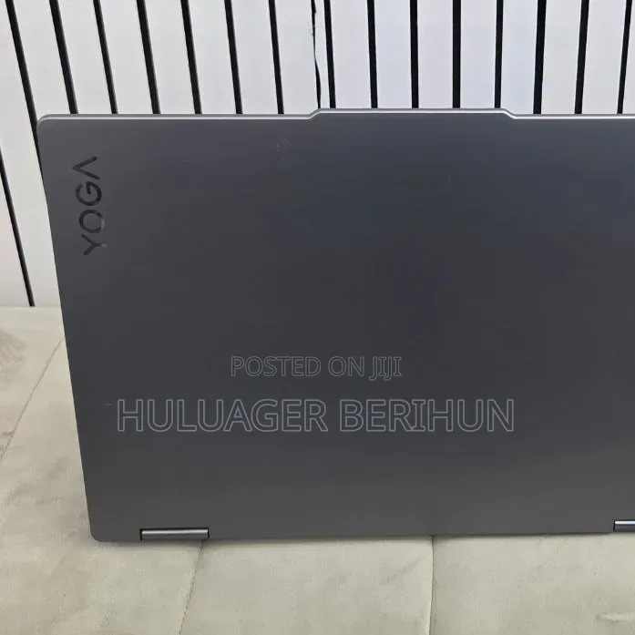 New Laptop Lenovo Yoga Slim 7 16GB AMD Ryzen 7 SSD 512GB