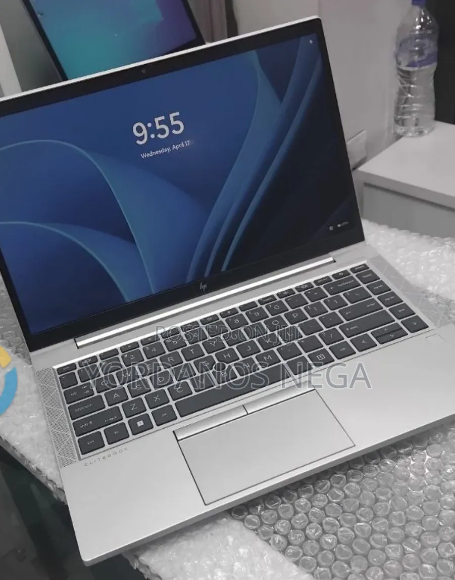 New Laptop HP EliteBook 840 G8 16GB AMD Ryzen 5 SSD 512GB