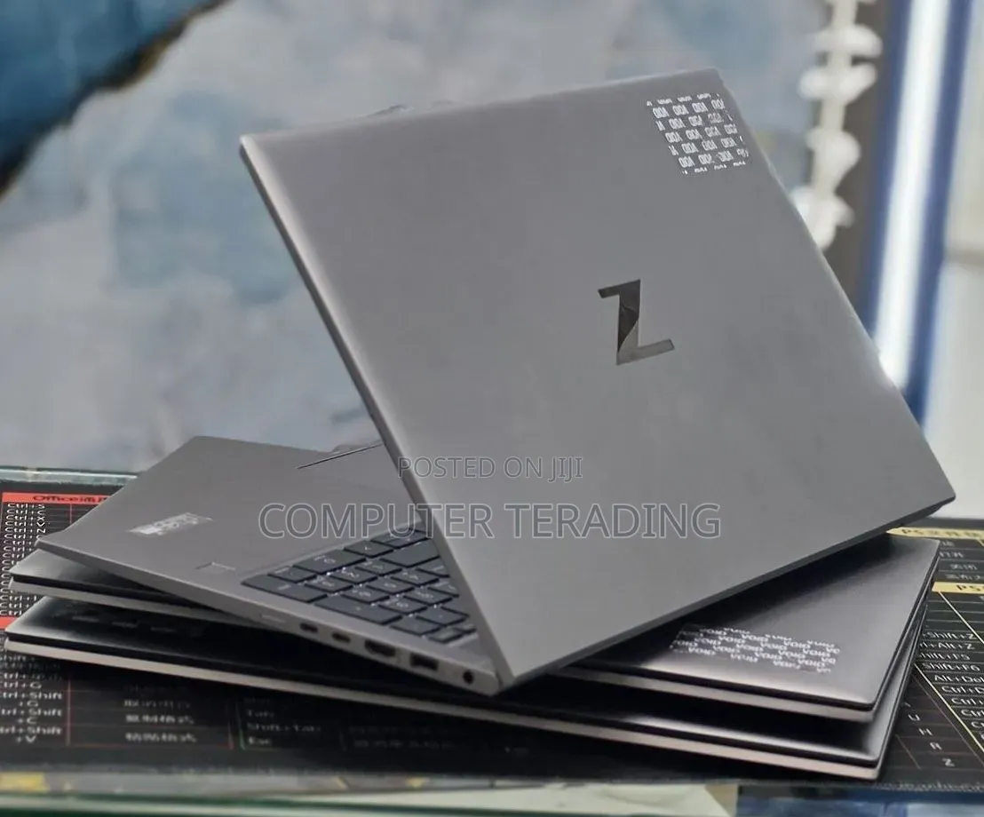 New Laptop HP ZBook 15 16GB Intel Core i5 SSD 512GB