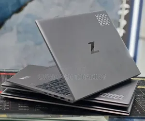 New Laptop HP ZBook 15 16GB Intel Core i5 SSD 512GB