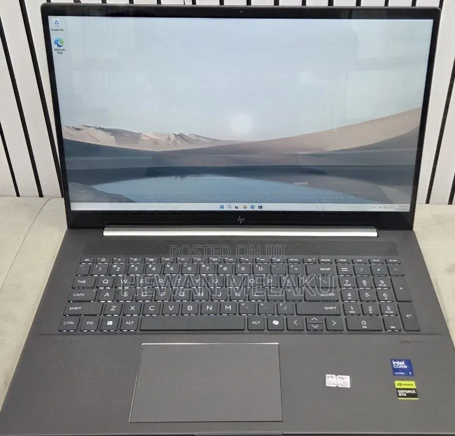New Laptop HP Envy 17 16GB Intel Core Ultra 7 SSD 512GB