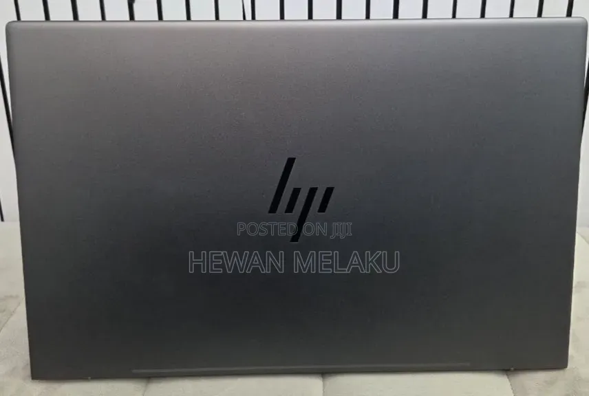 New Laptop HP Envy 17 16GB Intel Core Ultra 7 SSD 512GB