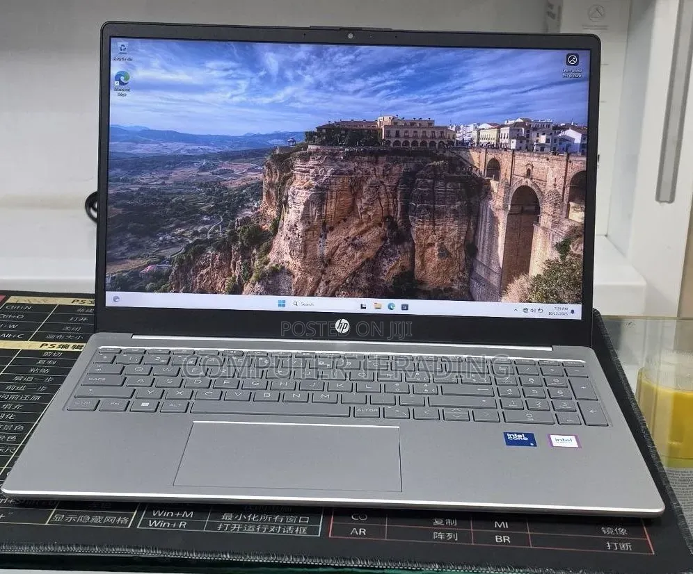 New Laptop HP Stream Notebook 16GB Intel Core 5 SSD 512GB