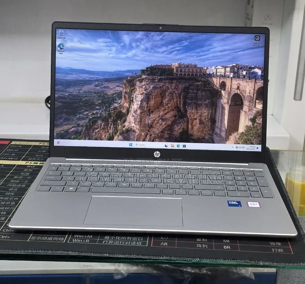 New Laptop HP Stream Notebook 16GB Intel Core 5 SSD 512GB