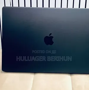 New Laptop Apple MacBook Pro 2023 M3 16GB Apple M3 Pro SSD 512GB