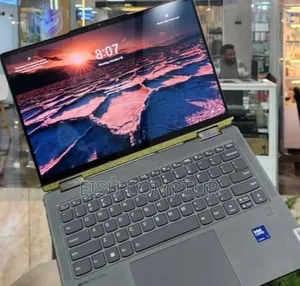 New Laptop Lenovo Yoga 7i 16GB Intel Core Ultra 7 SSD 512GB