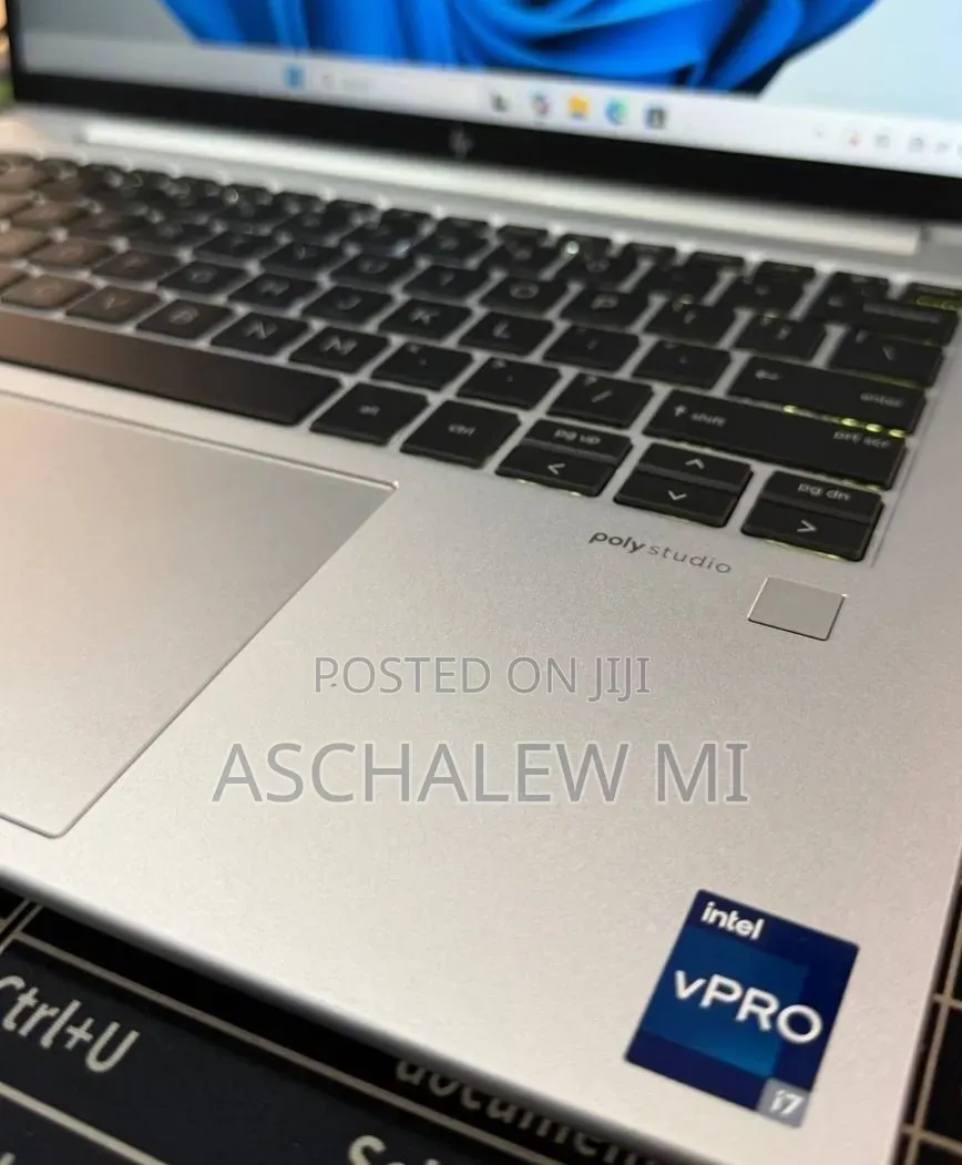 New Laptop HP EliteBook 840 G10 16GB Intel Core i7 SSD 512GB