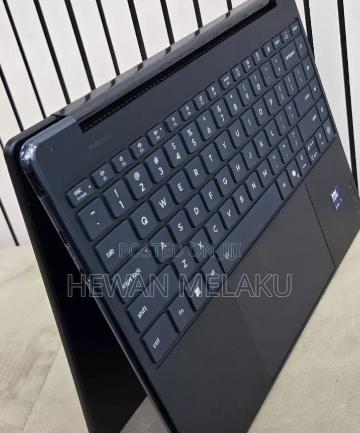 New Laptop Lenovo Yoga 9i 32GB Intel Core Ultra 7 SSD 1T