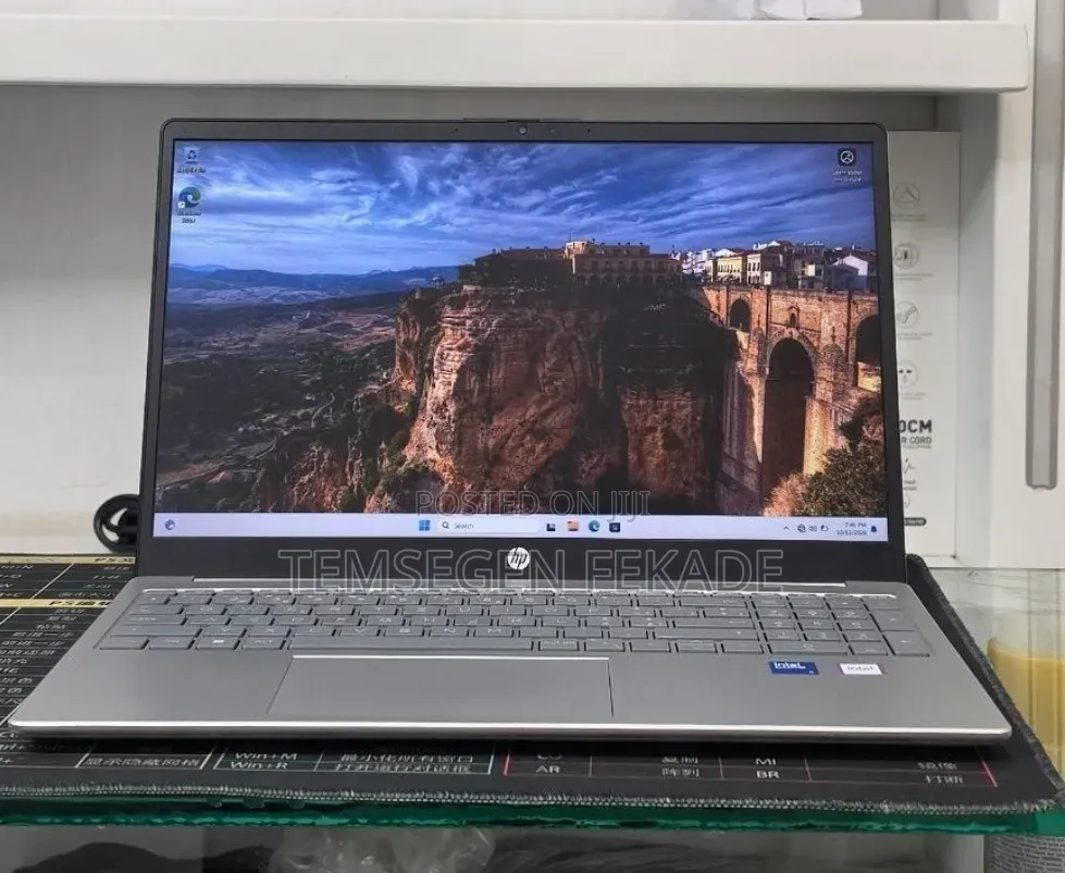 New Laptop HP Stream Notebook 16GB Intel Core 5 SSD 512GB