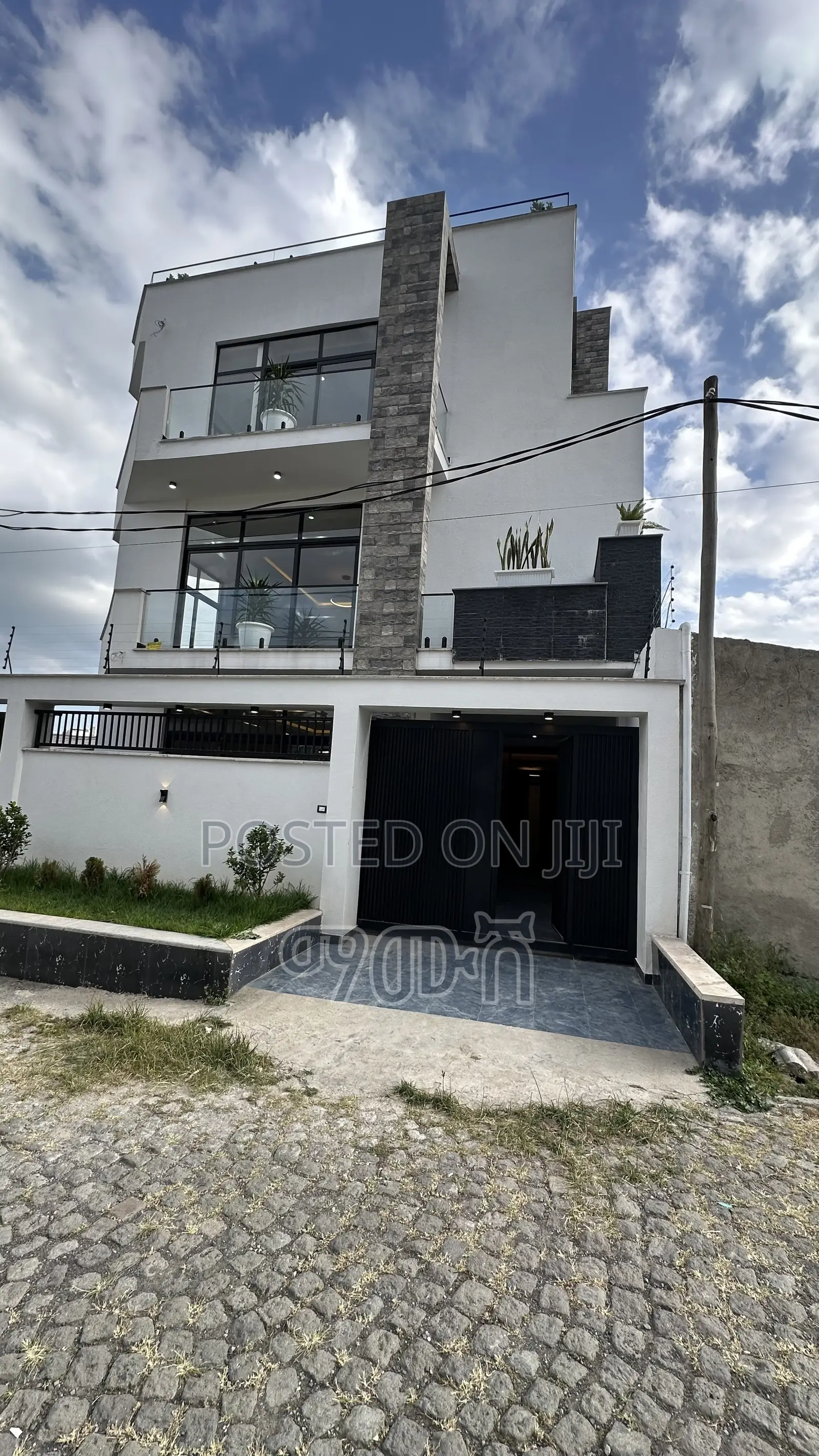 Furnished 7bdrm House in አያት, Bole for sale