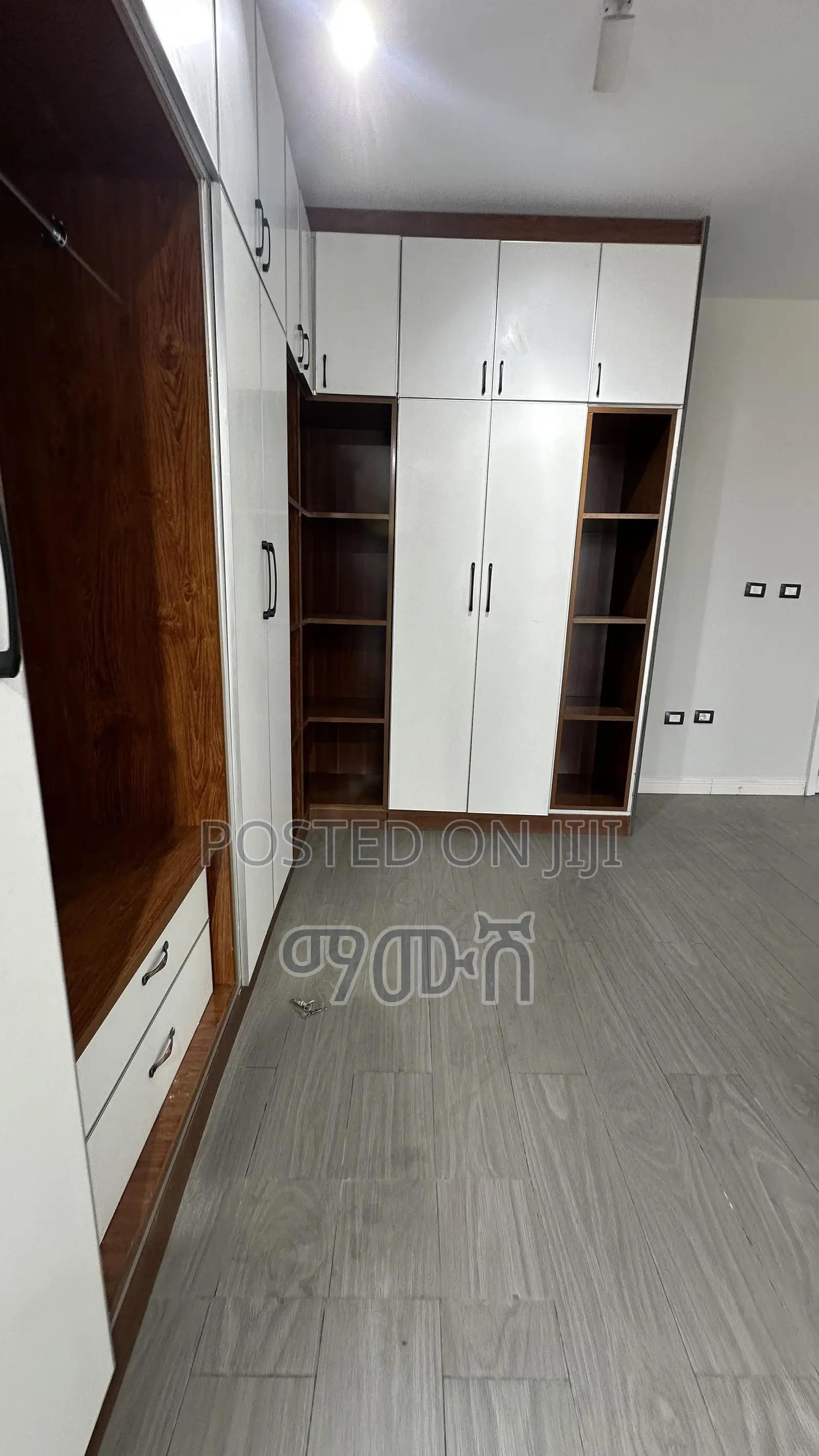 Furnished 7bdrm House in አያት, Bole for sale