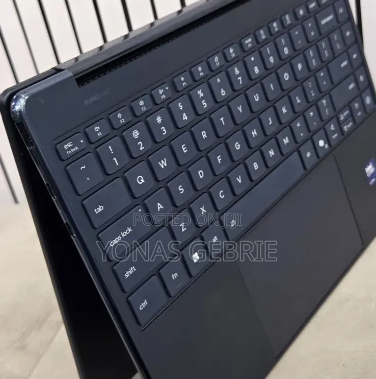 New Laptop Lenovo Yoga 9 32GB Intel Core Ultra 7 SSD 1T