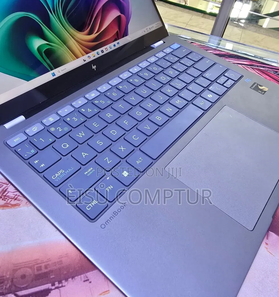 New Laptop HP OmniBook X Flip 14" 16GB Intel Core Ultra 7 SSD 1T