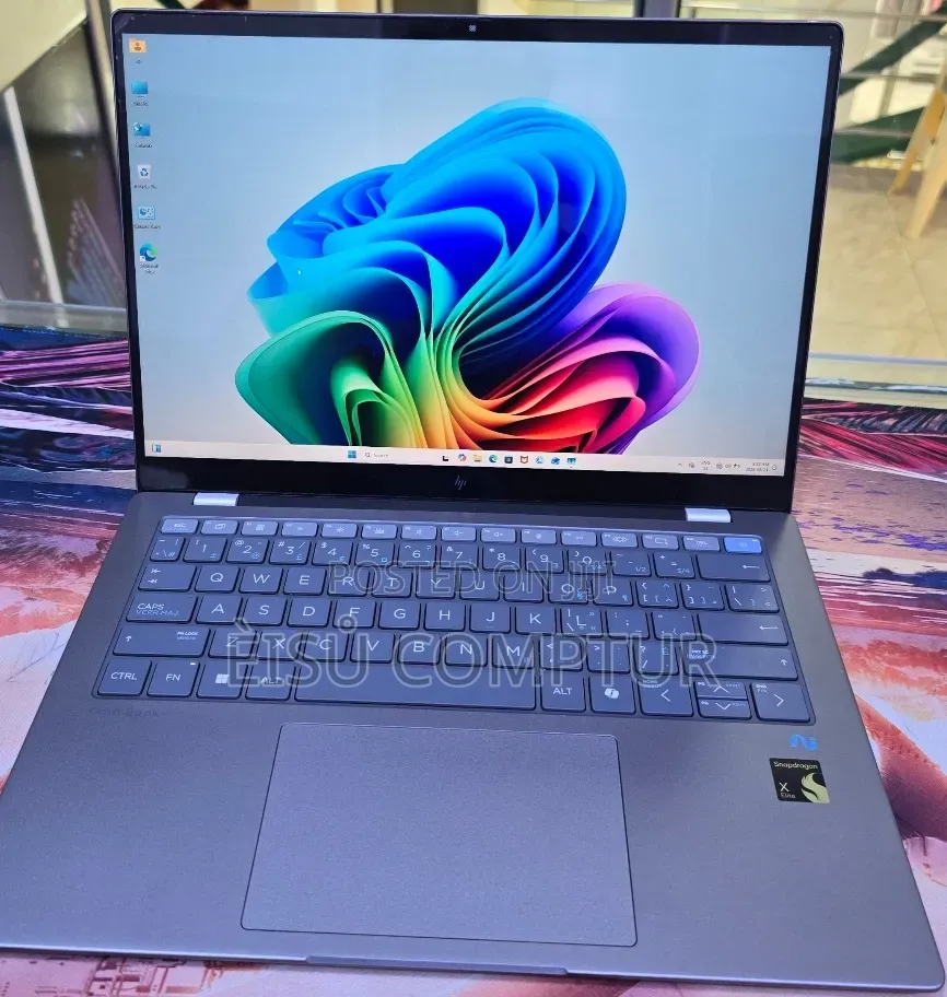 New Laptop HP OmniBook X Flip 14" 16GB Intel Core Ultra 7 SSD 1T