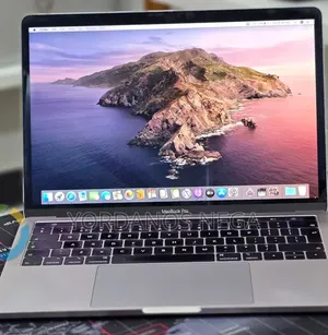 New Laptop Apple MacBook Pro 2019 16GB Intel Core i7 SSD 512GB