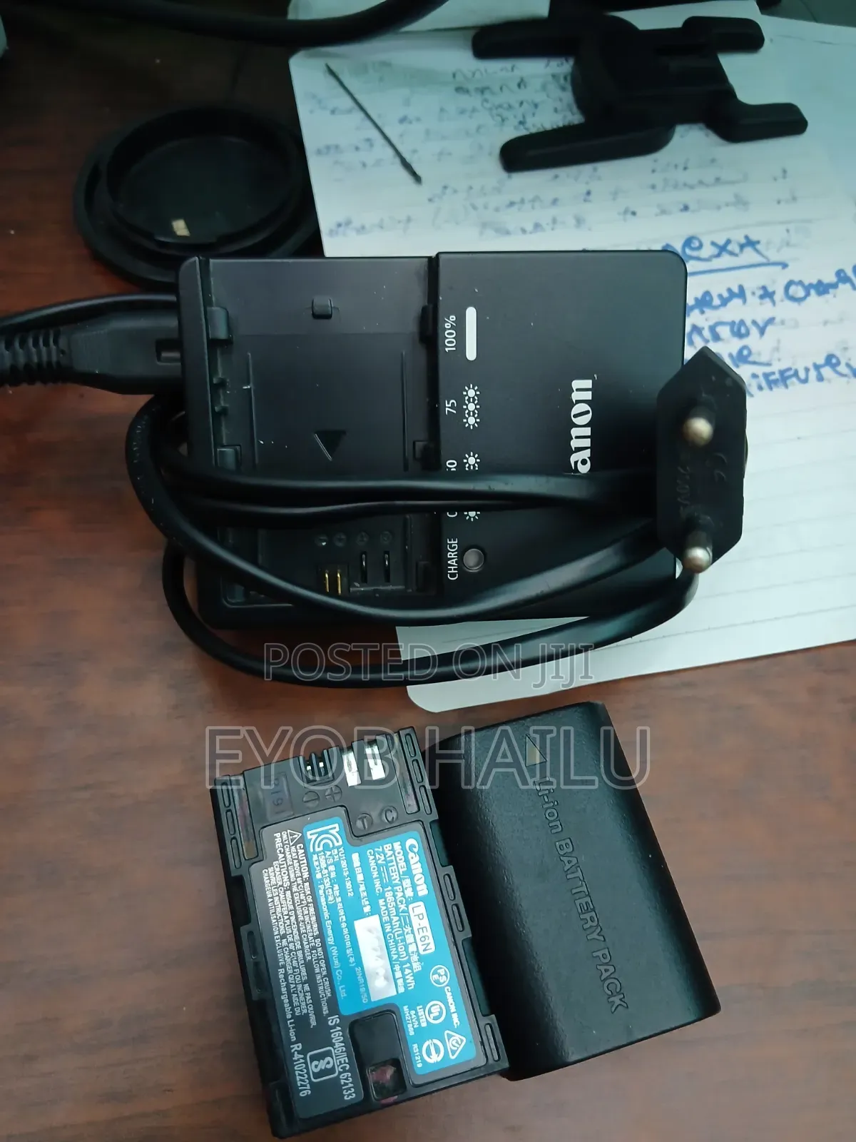 Canon EOS R + RF 24-105mm Silver + RF 50mm F/1.8 + Battery Chargers