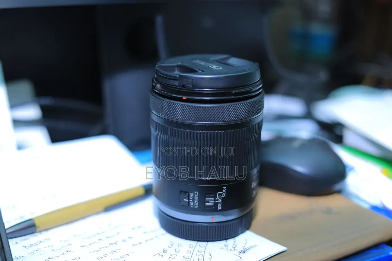Canon EOS R + RF 24-105mm Silver + RF 50mm F/1.8 + Battery Chargers
