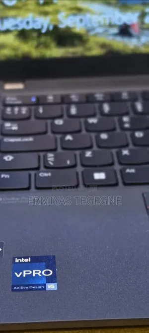 New Laptop Lenovo ThinkPad X1 Carbon 16GB Intel Core i5 SSD 512GB
