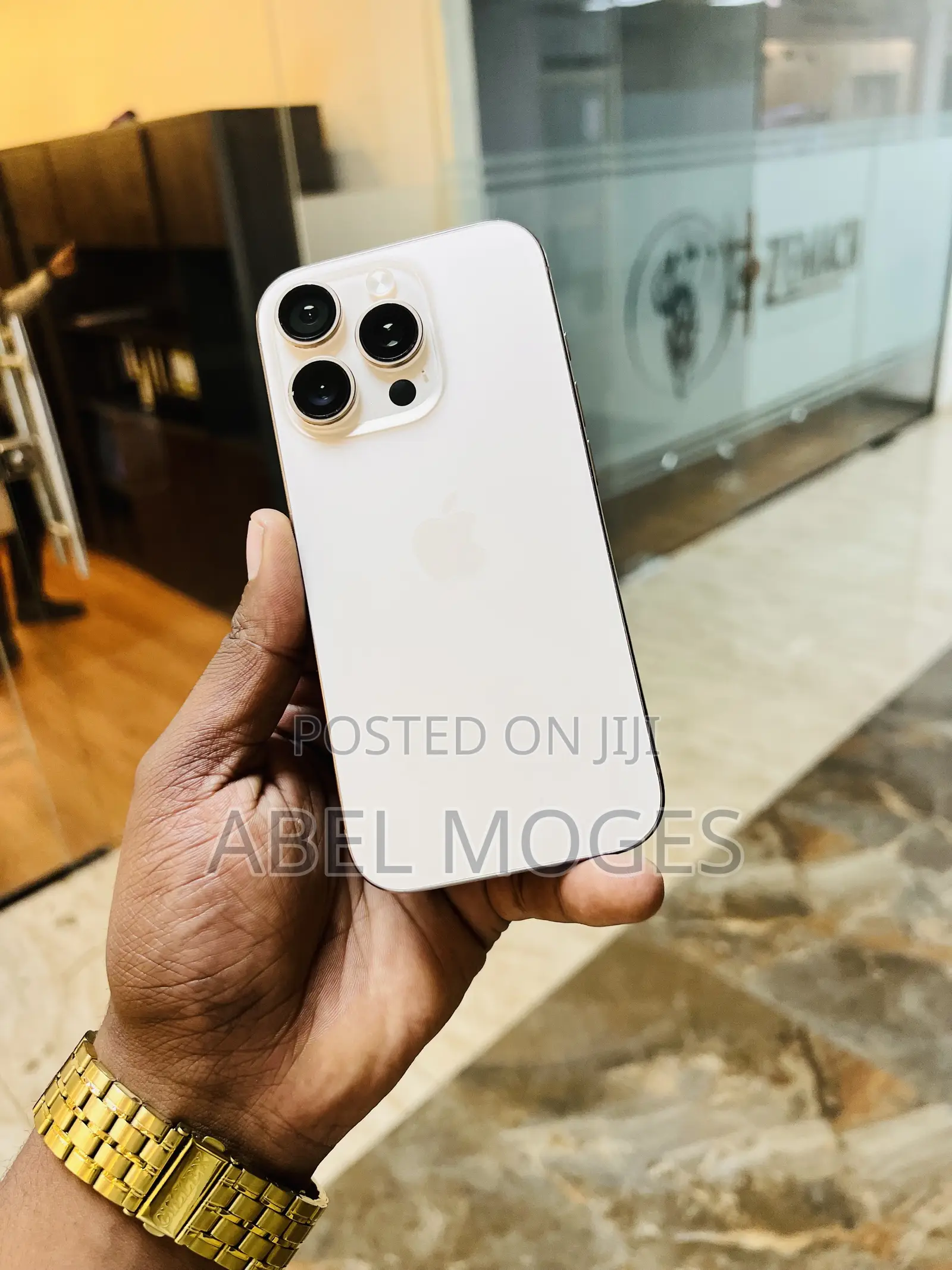Apple iPhone 15 Pro 256 GB Gray