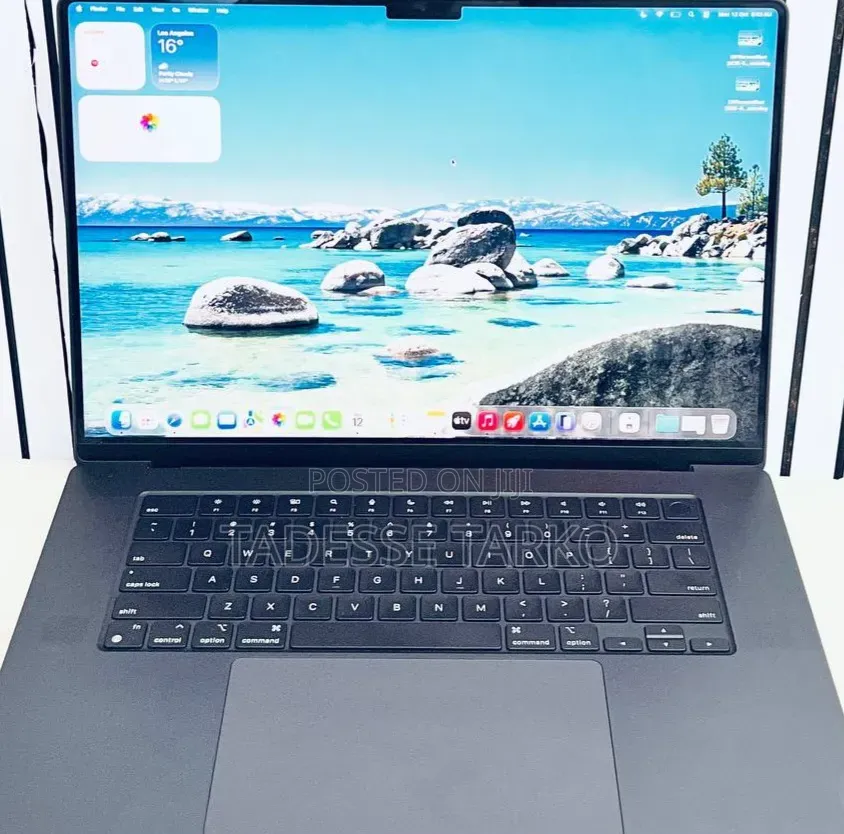 New Laptop Apple MacBook Pro 2023 M3 18GB Apple M3 Pro SSD 512GB