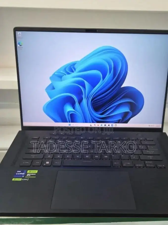 New Laptop Asus ROG Zephyrus G15 16GB Intel Core i9 SSD 1T