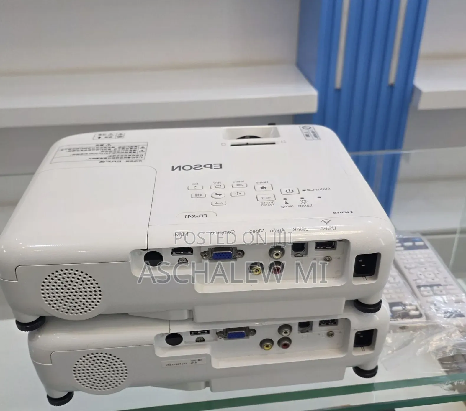 Epson CB-X41 Projector Specifications
• Brightness: 3,600 Lumens