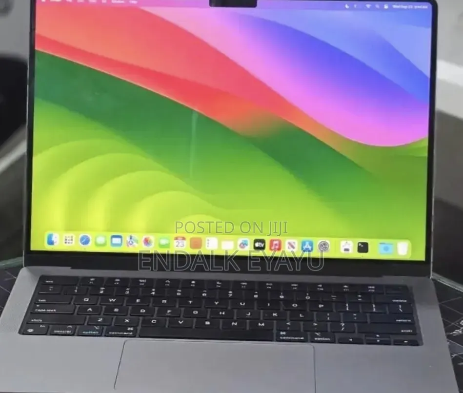 New Laptop Apple MacBook Pro 2024 M4 24GB Apple M4 Pro SSD 1T